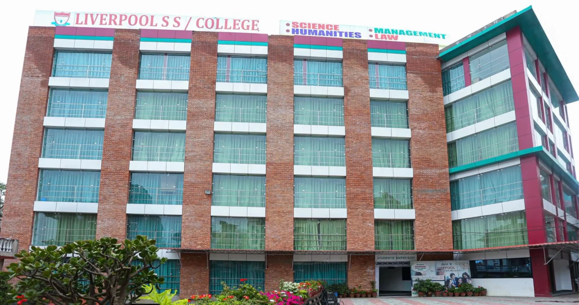 LEADERSHIP & GOVERNANCE